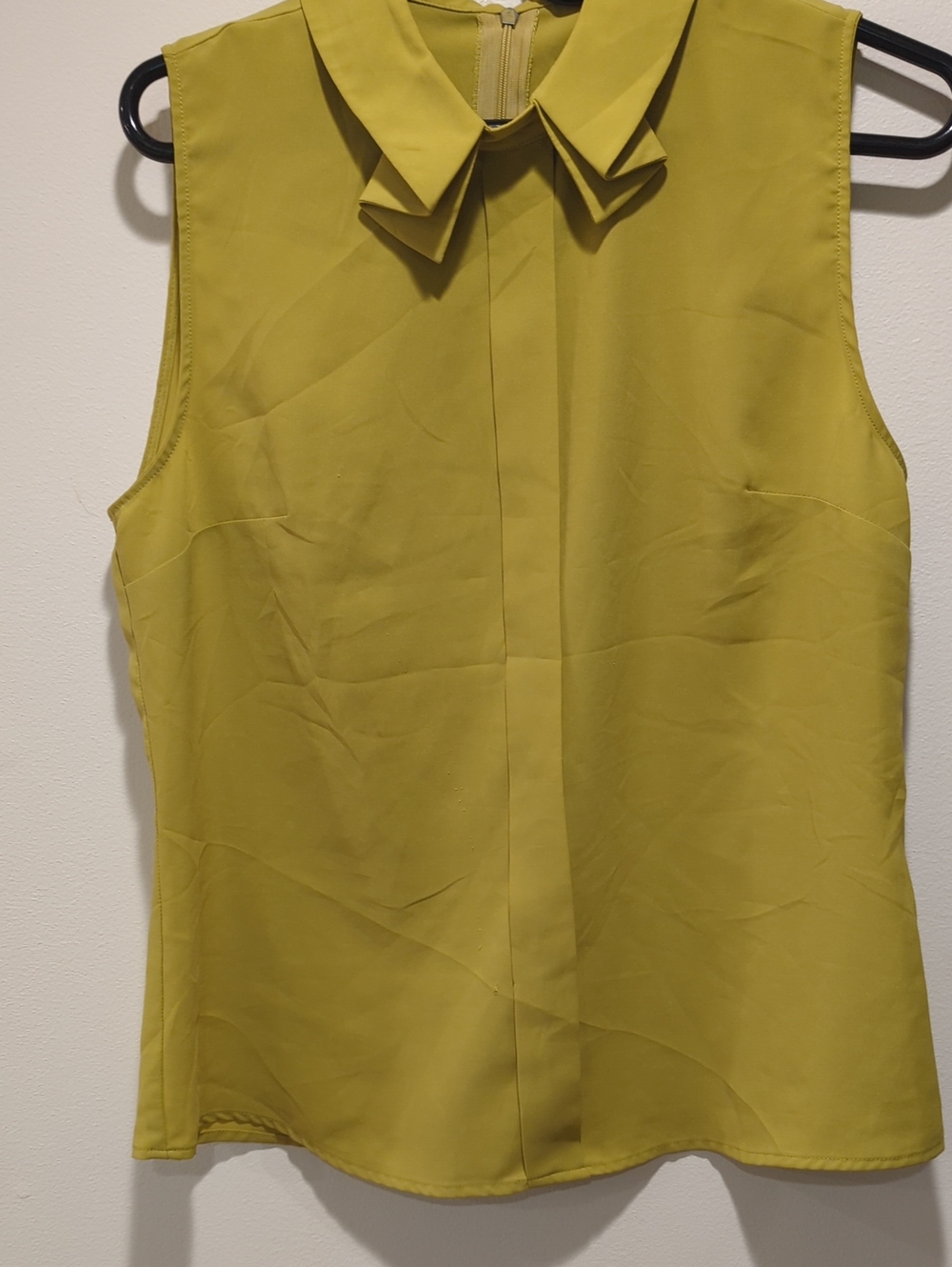 Rissani Sleeveless Collared Shell Top - Yellow-Green Eur 40